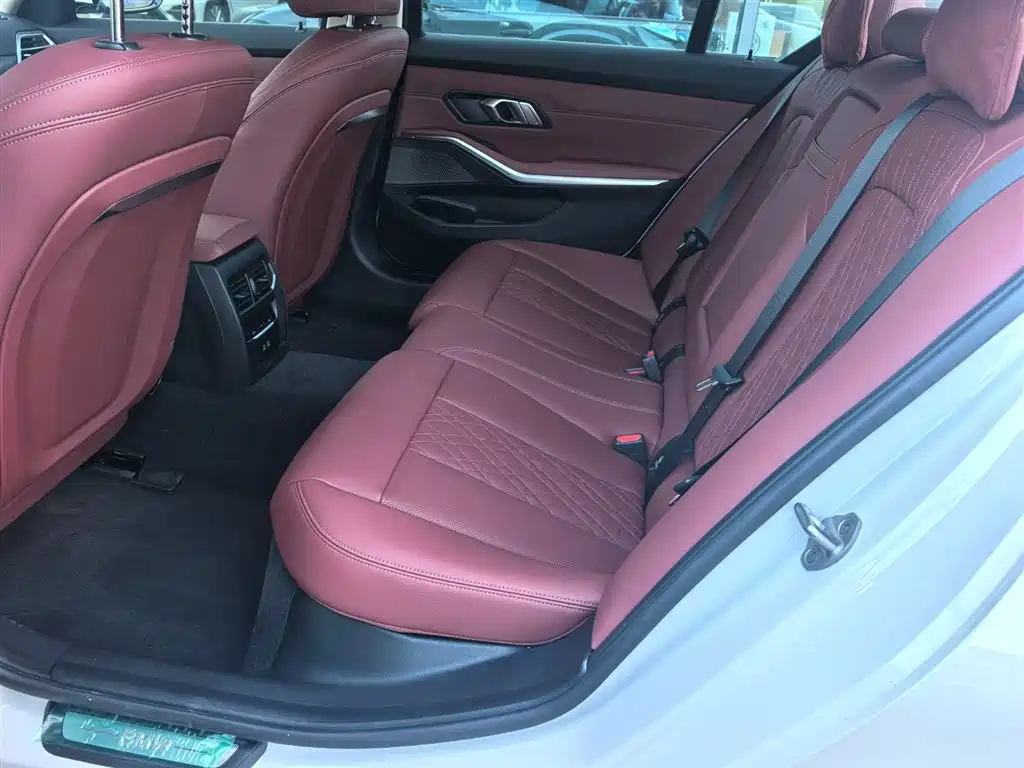 BMW i3 2025