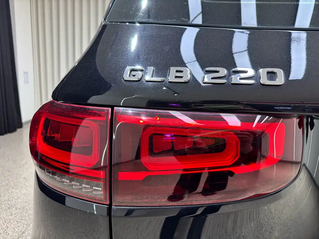 Mercedes-Benz GLB 2022 — фото 29