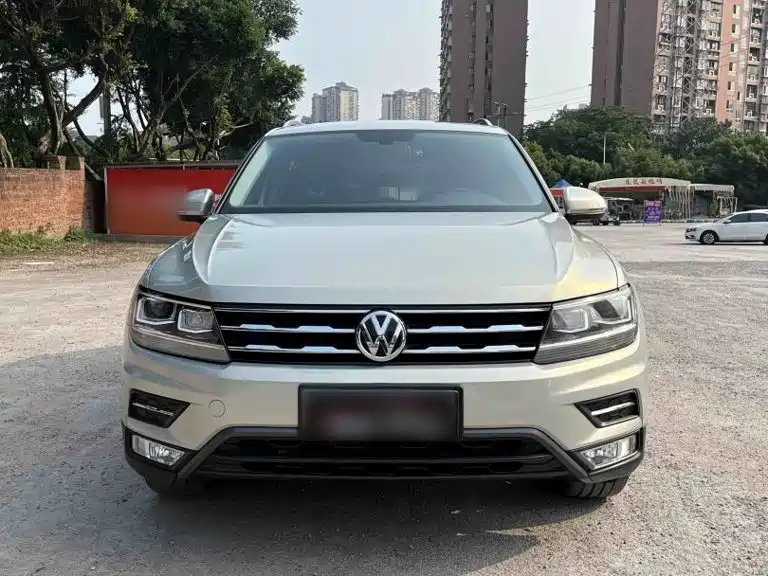 Volkswagen Tiguan L 2020 — фото 3
