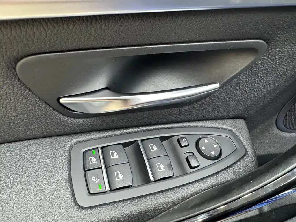 BMW 3 Series GT 2019 — фото 14