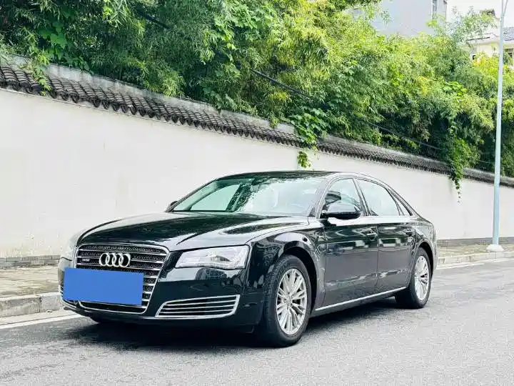 Audi A8 2013