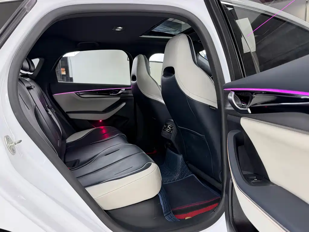 BYD Qin PLUS 2023 — фото 6