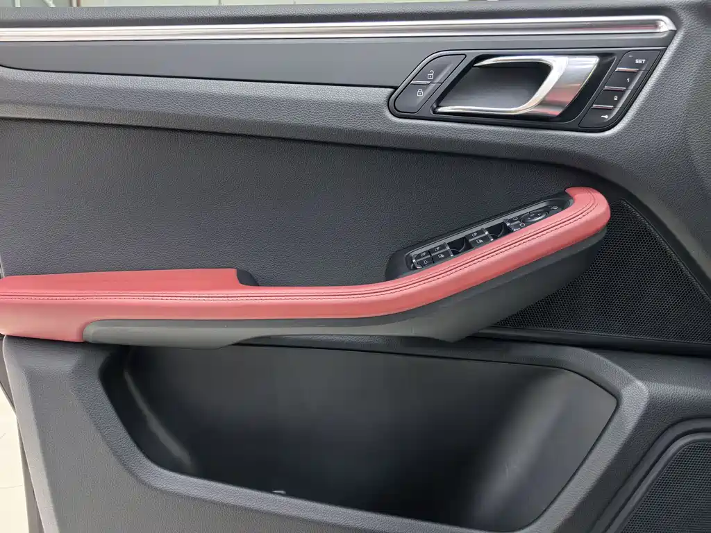 Porsche Macan 2021 — фото 9