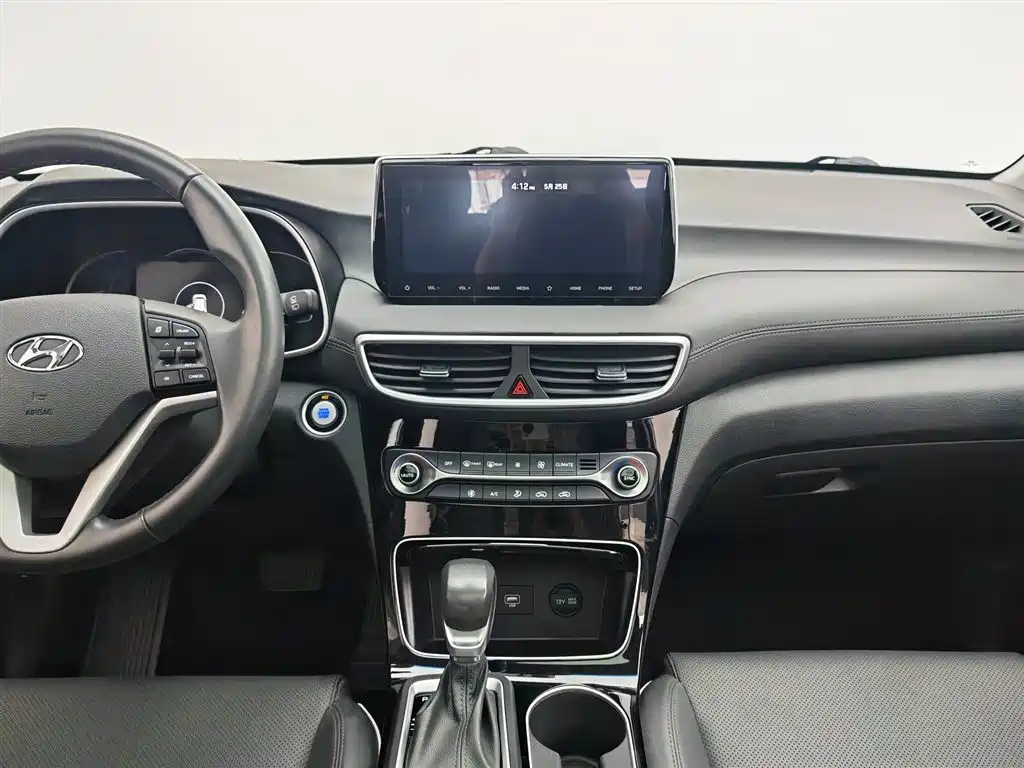 Hyundai Tucson 2020 — фото 12