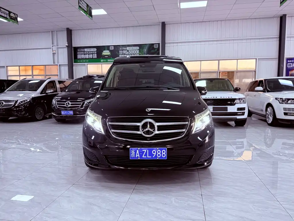 Mercedes-Benz V-Class 2020 — фото 2