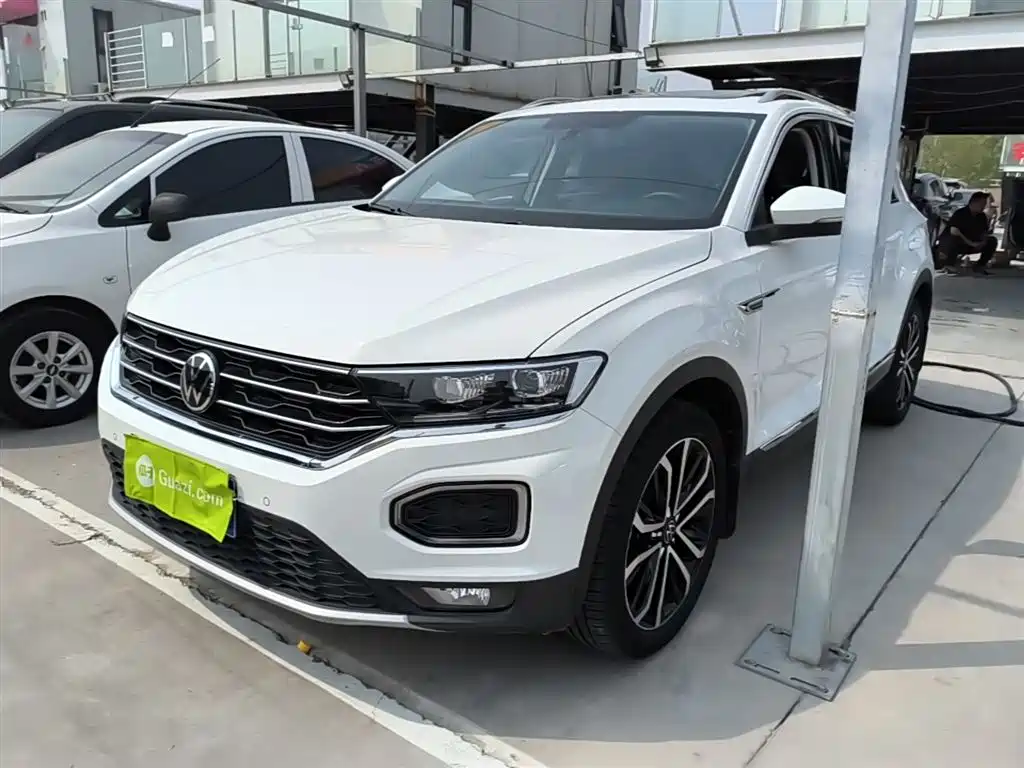 Volkswagen T-Roc 2022 — фото 2