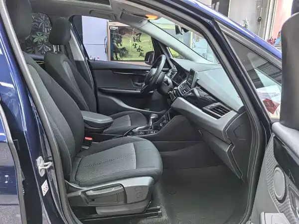 BMW 2 Series Station Wagon 2019