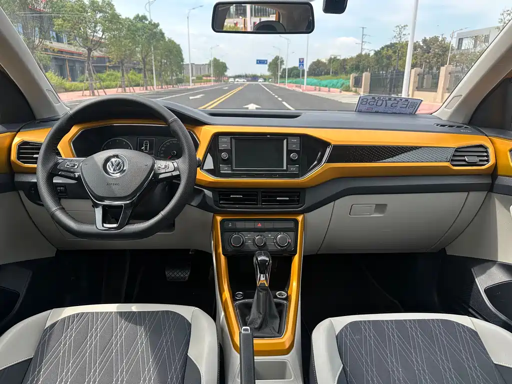 Volkswagen T-Cross 2020