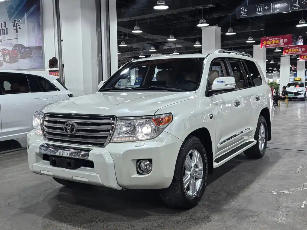 Toyota Land Cruiser 2015 — фото 2
