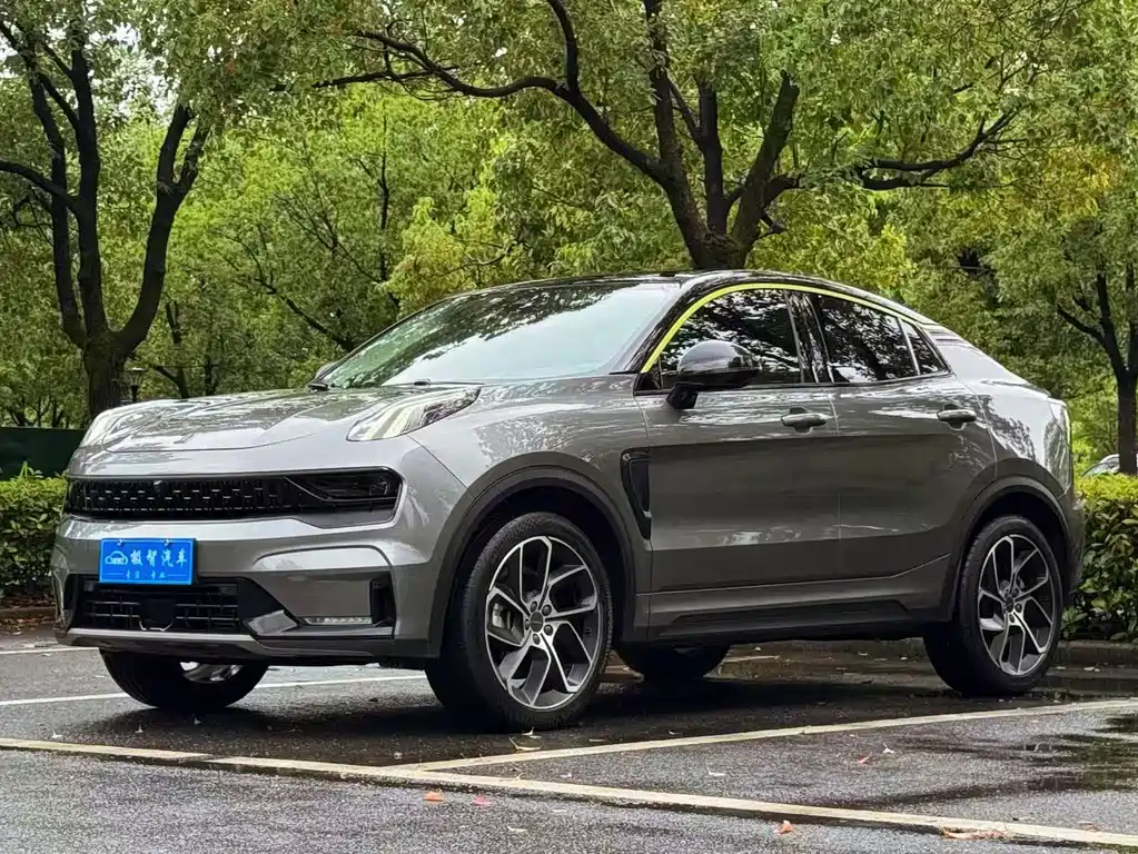 Lynk & Co 05 2022