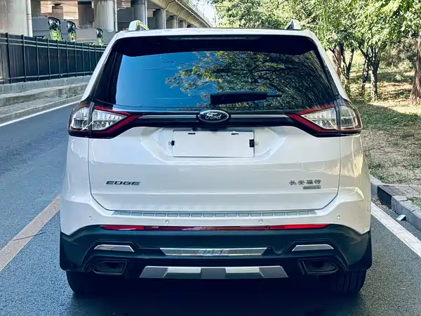 Ford Edge 2016