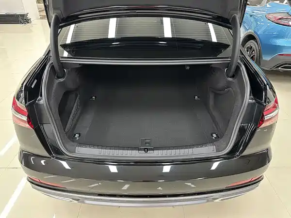 Audi A6L 2022