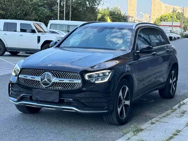 Mercedes-Benz GLC 2023