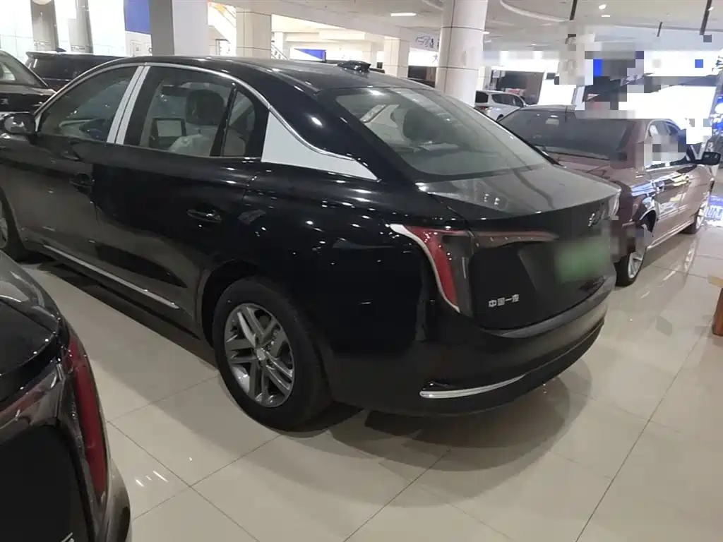 Hongqi E-QM5 2025 — фото 5