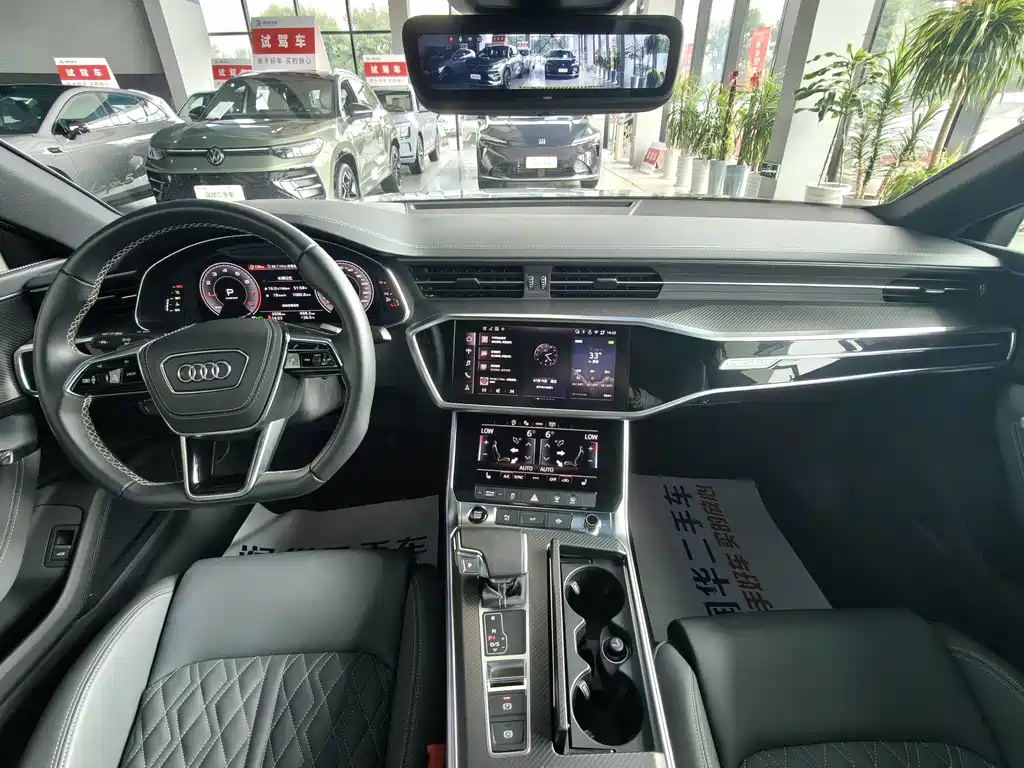 Audi A7L 2025 — фото 10