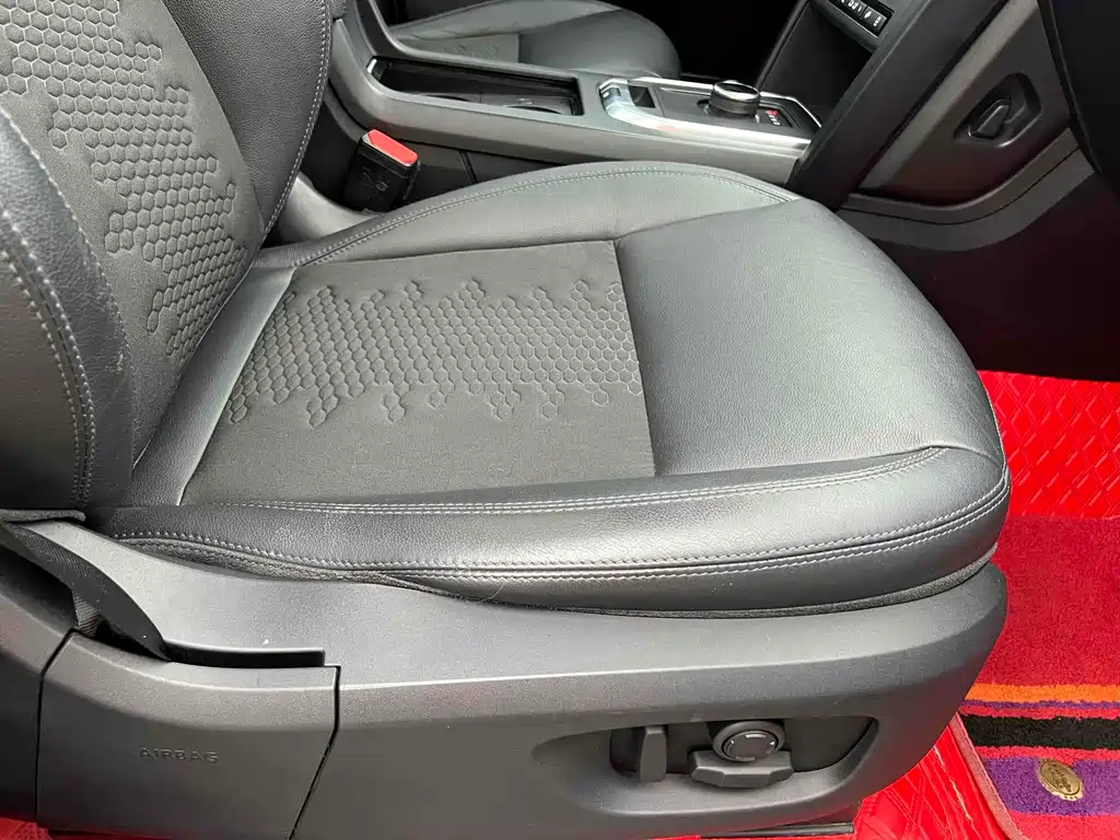 Land Rover Discovery Sport 2019 — фото 12