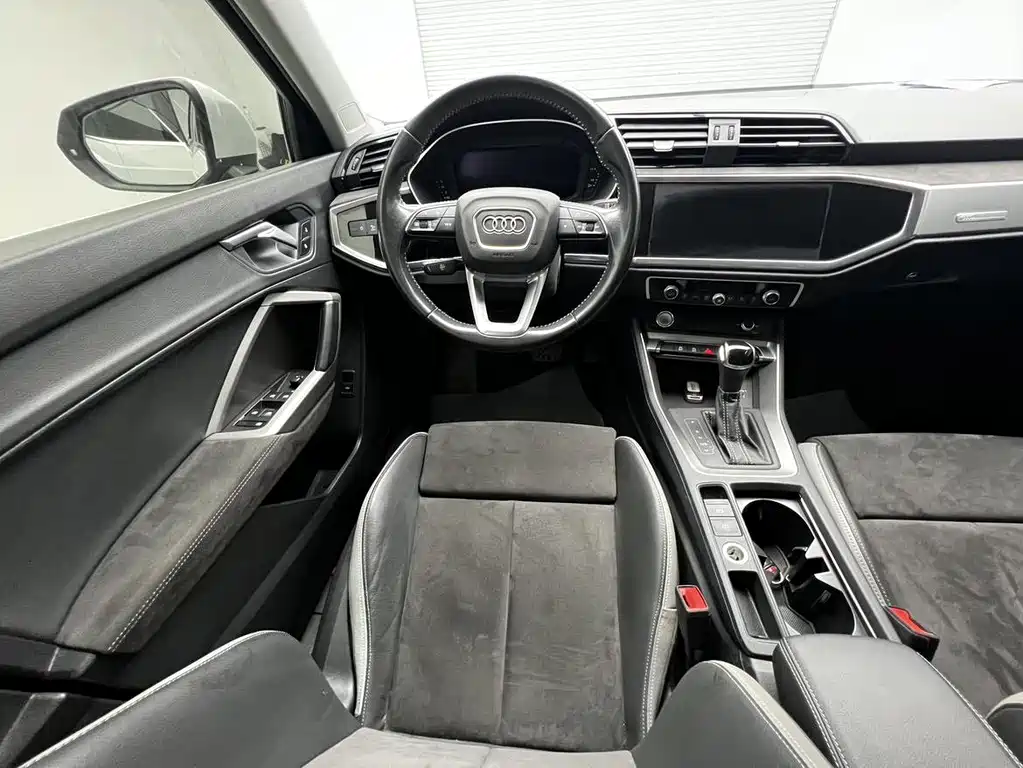 Audi Q3 2021