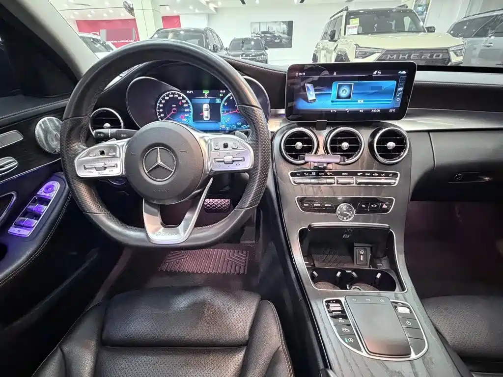 Mercedes-Benz C-Class 2022