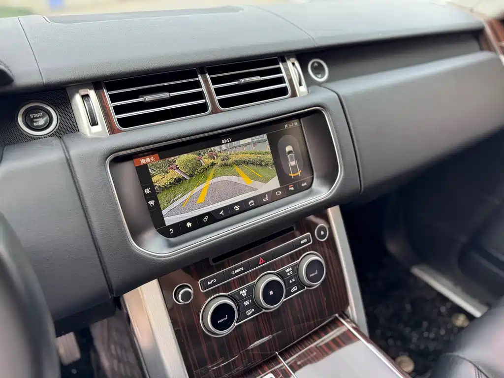 Land Rover Range Rover 2018 — фото 12