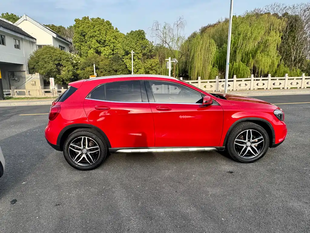 Mercedes-Benz GLA 2015 — фото 15