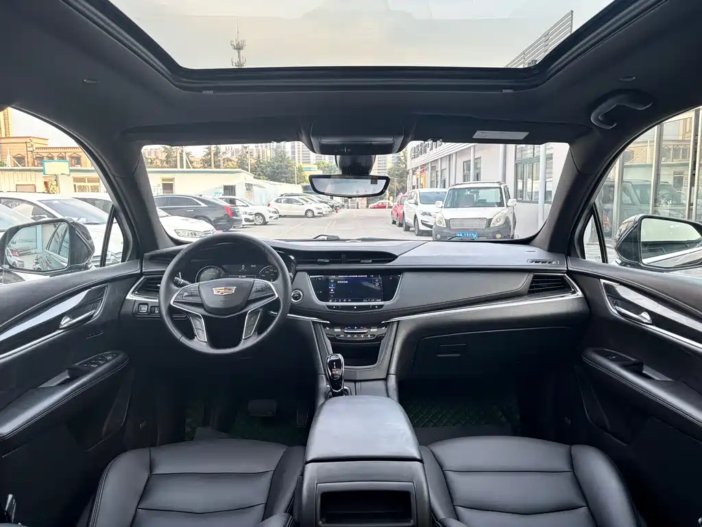 Cadillac XT5 2021 — фото 11
