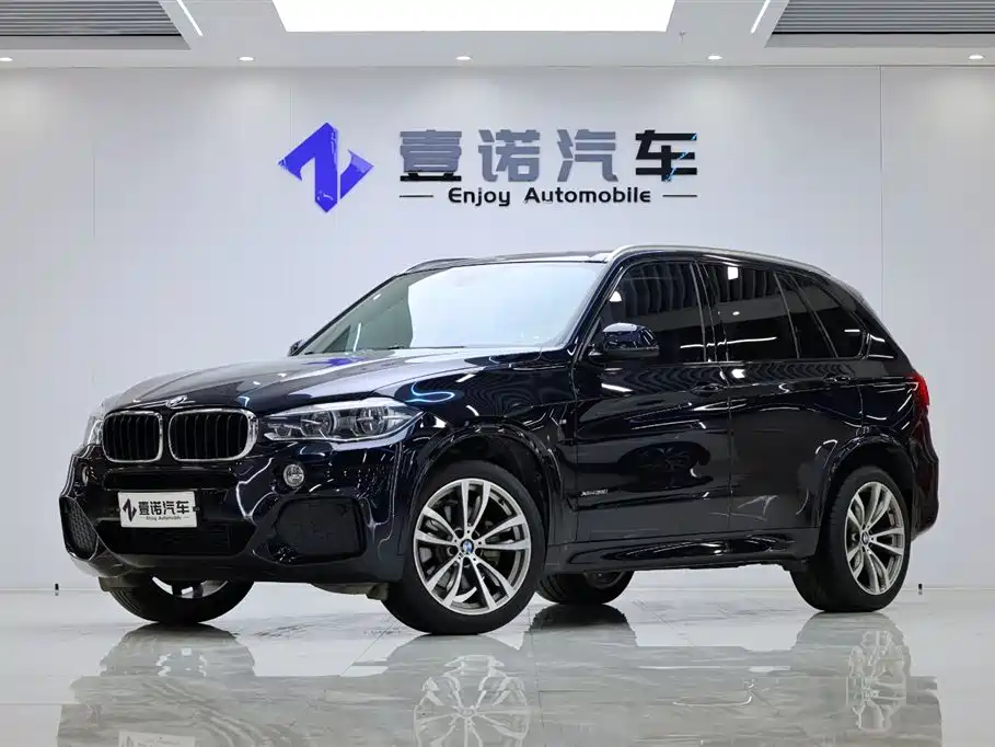 BMW X5 2019 — фото 1