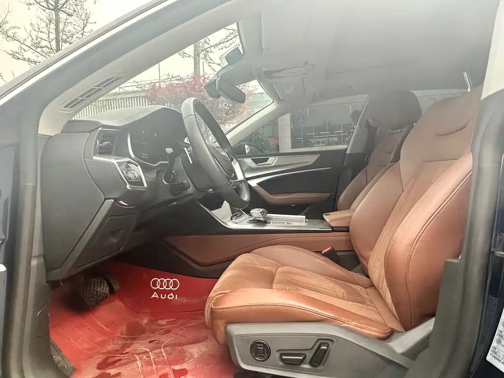 Audi A7L 2025 — фото 6