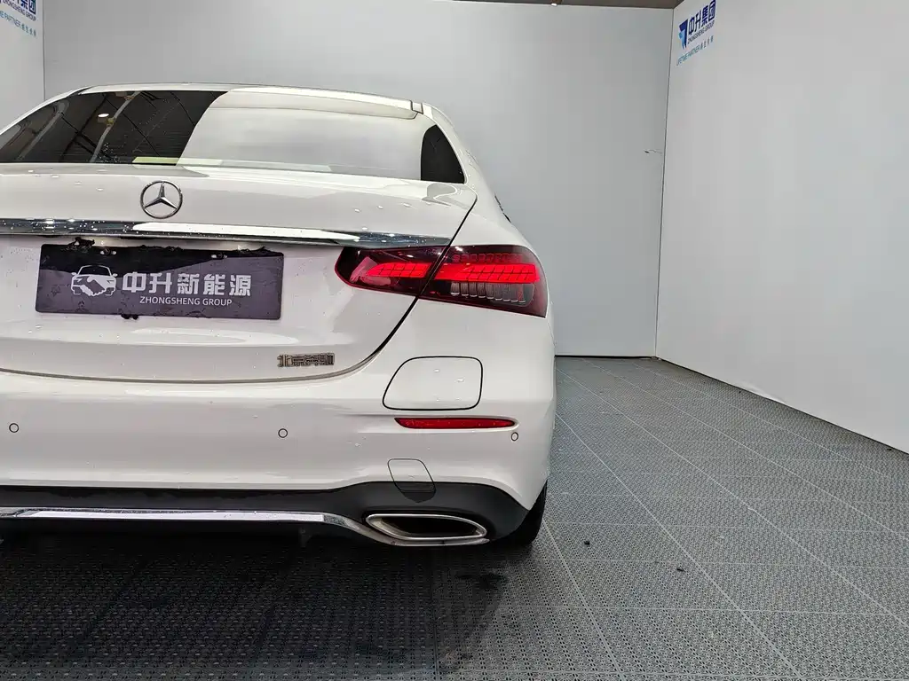 Mercedes-Benz E-Class New Energy 2022 — фото 20