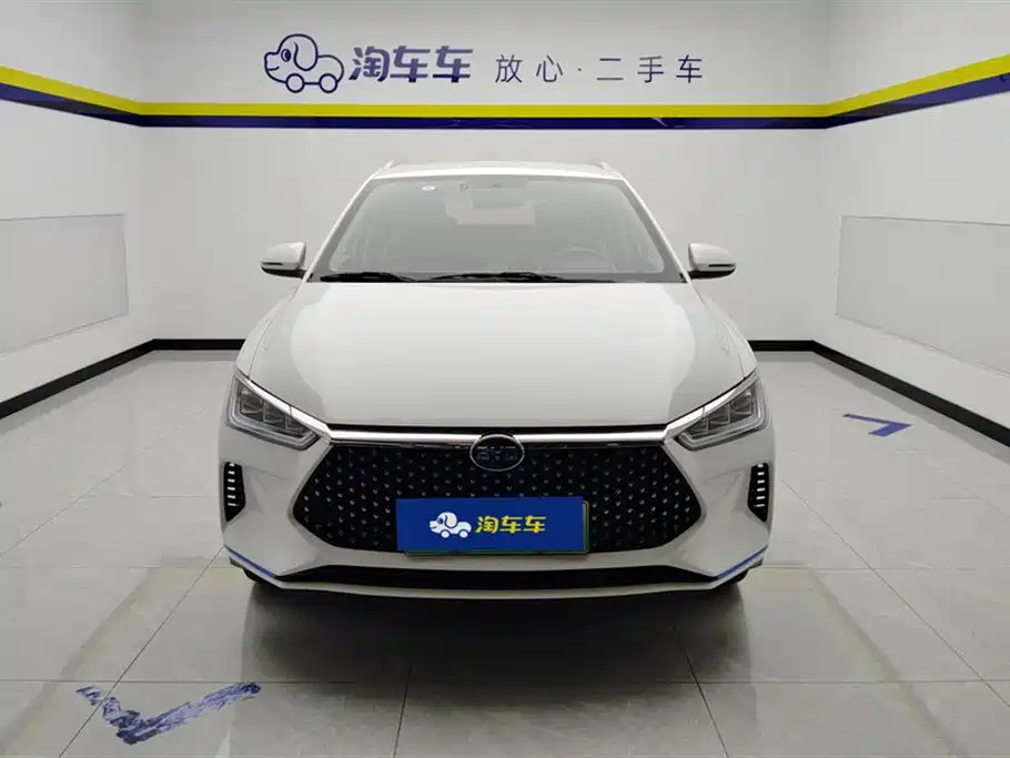 BYD e2 2022