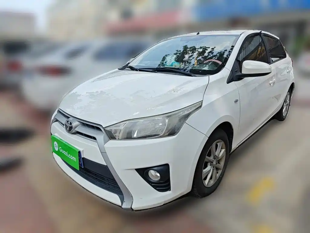 Toyota Yaris L 2014