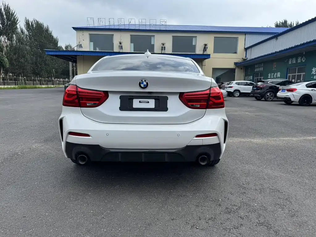 BMW 1 Series 2022