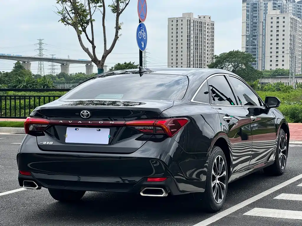 Toyota Avalon 2022 — фото 11