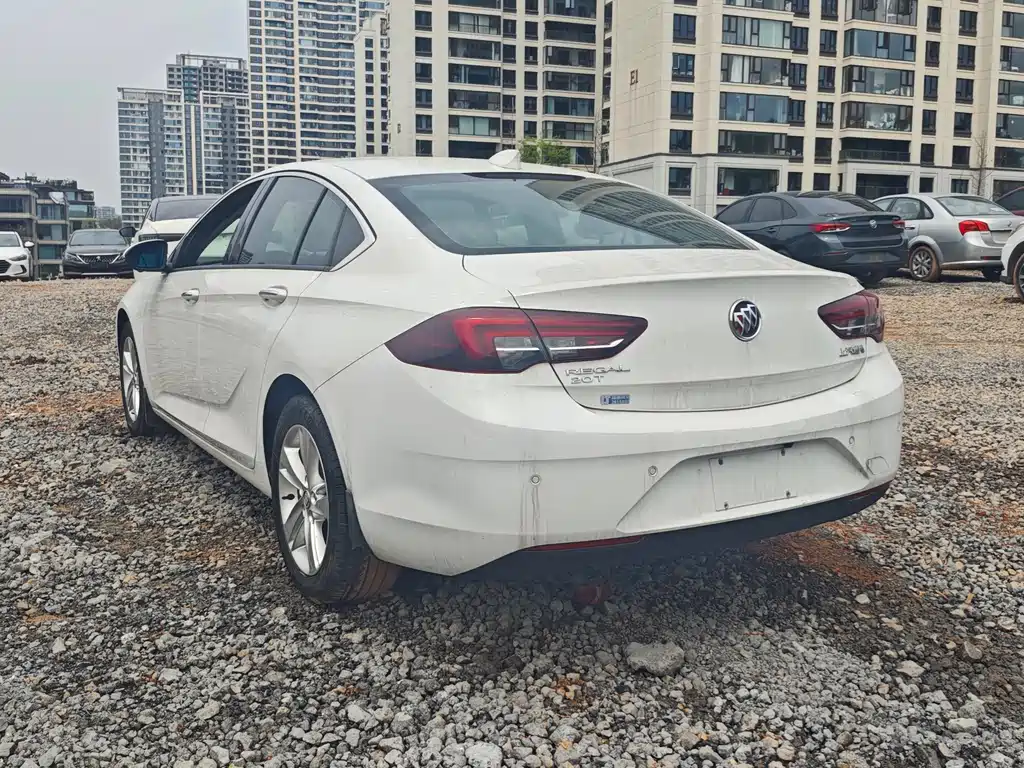 Buick Regal 2019 — фото 9