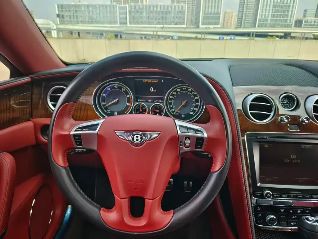 Bentley Flying Spur 2015 — фото 12