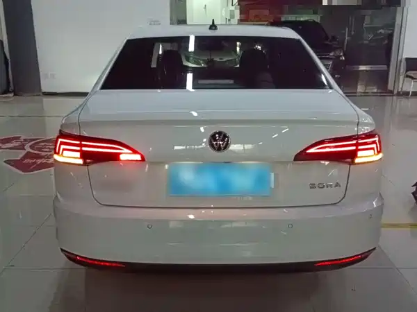 Volkswagen Bora 2021
