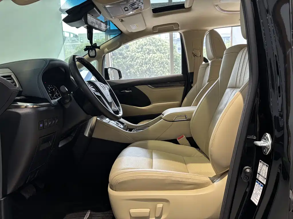 Toyota Vellfire 2021 — фото 14