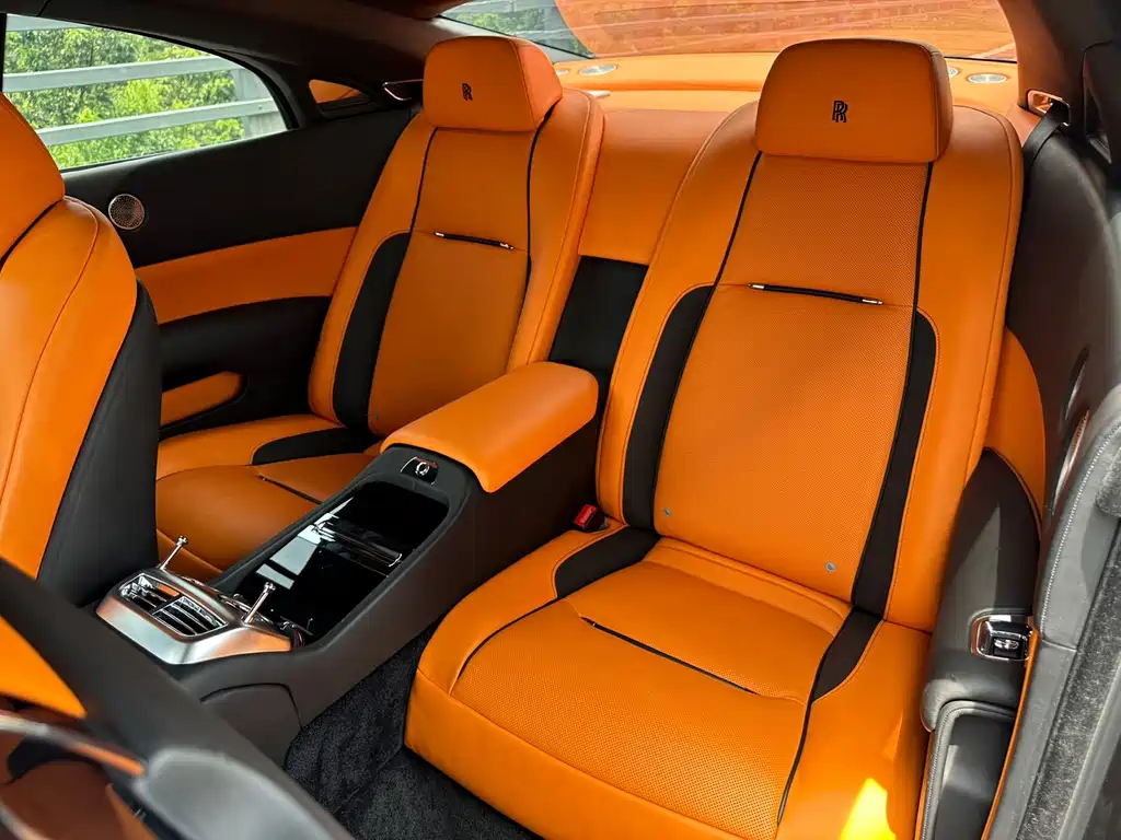 Rolls-Royce Phantom 2019 — фото 12