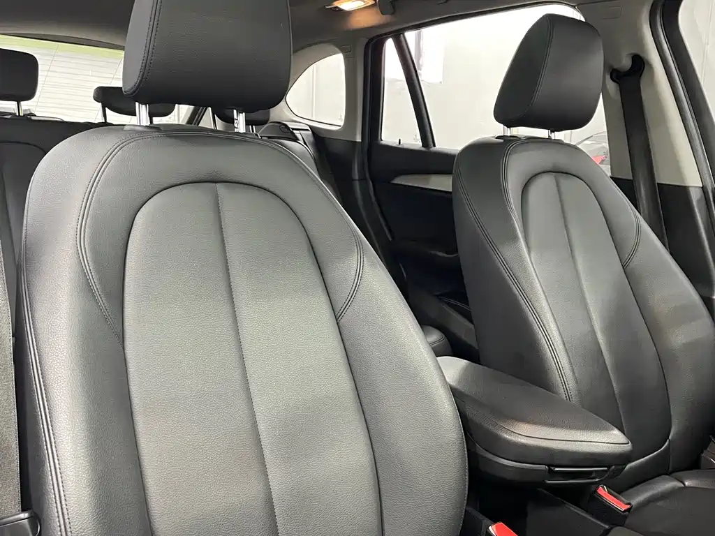 BMW X1 2017 — фото 14