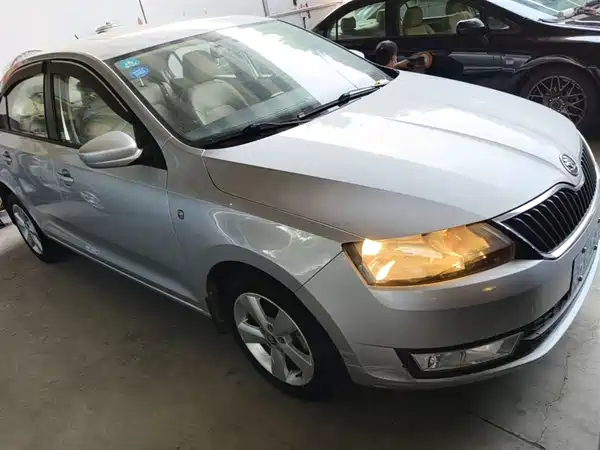 Skoda Rapid 2013