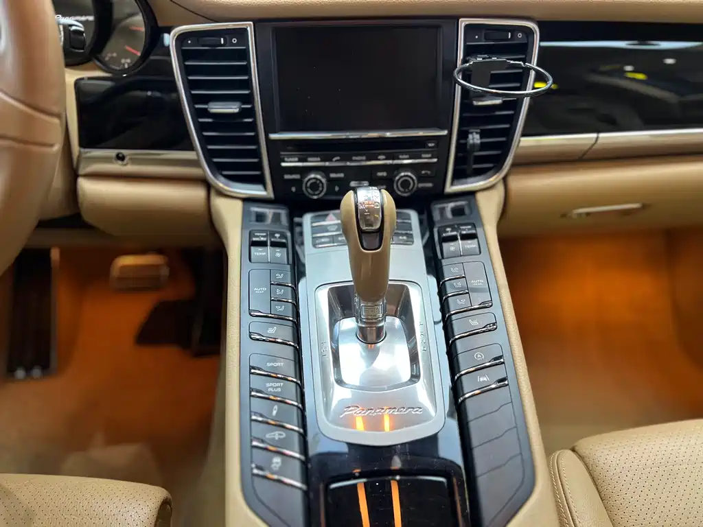 Porsche Panamera 2014 — фото 13