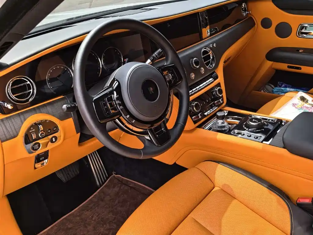 Rolls-Royce Ghost 2023 — фото 10