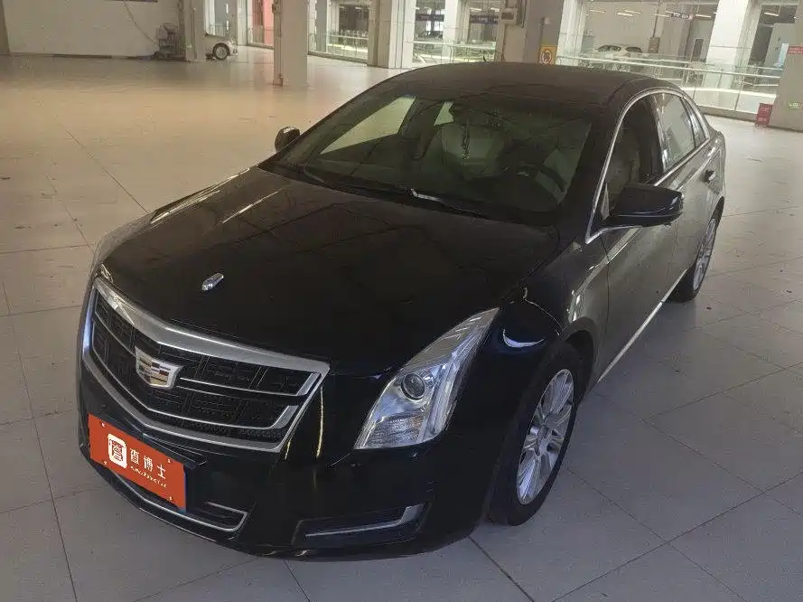 Cadillac XTS 2017 — фото 1