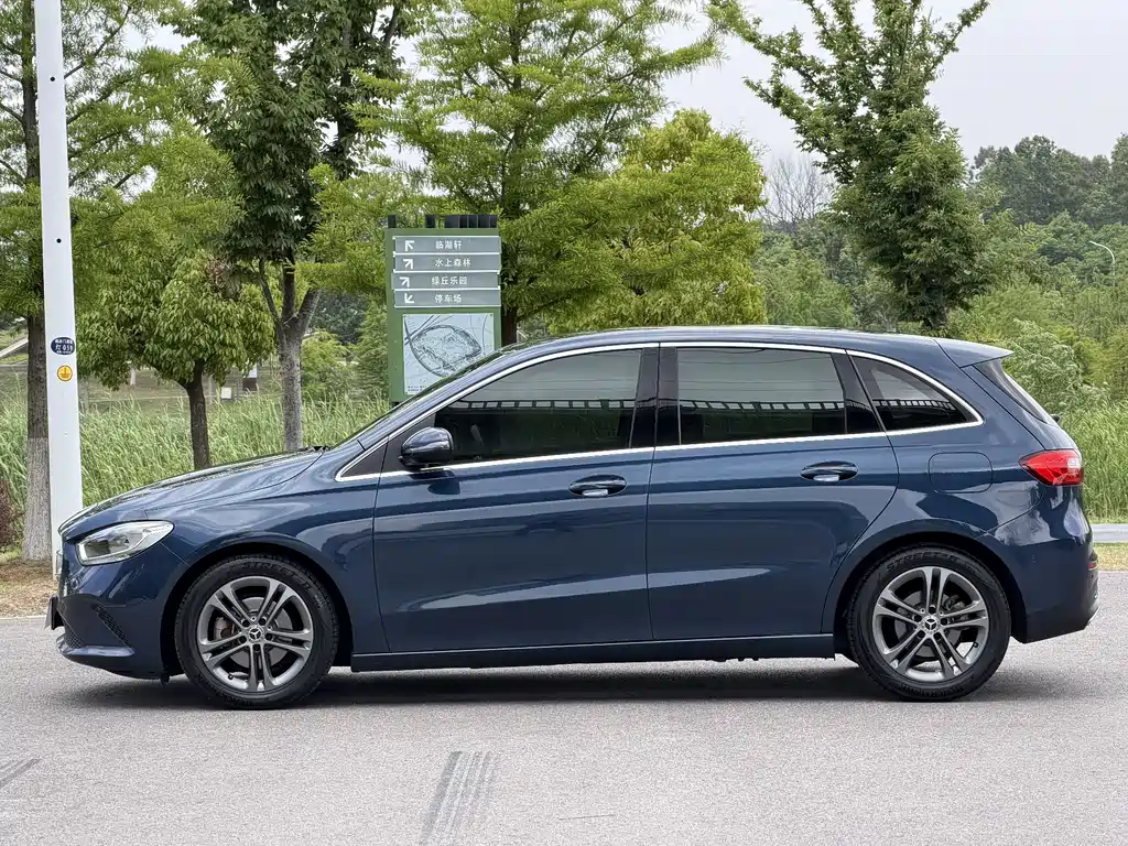 Mercedes-Benz B-Class 2020 — фото 15