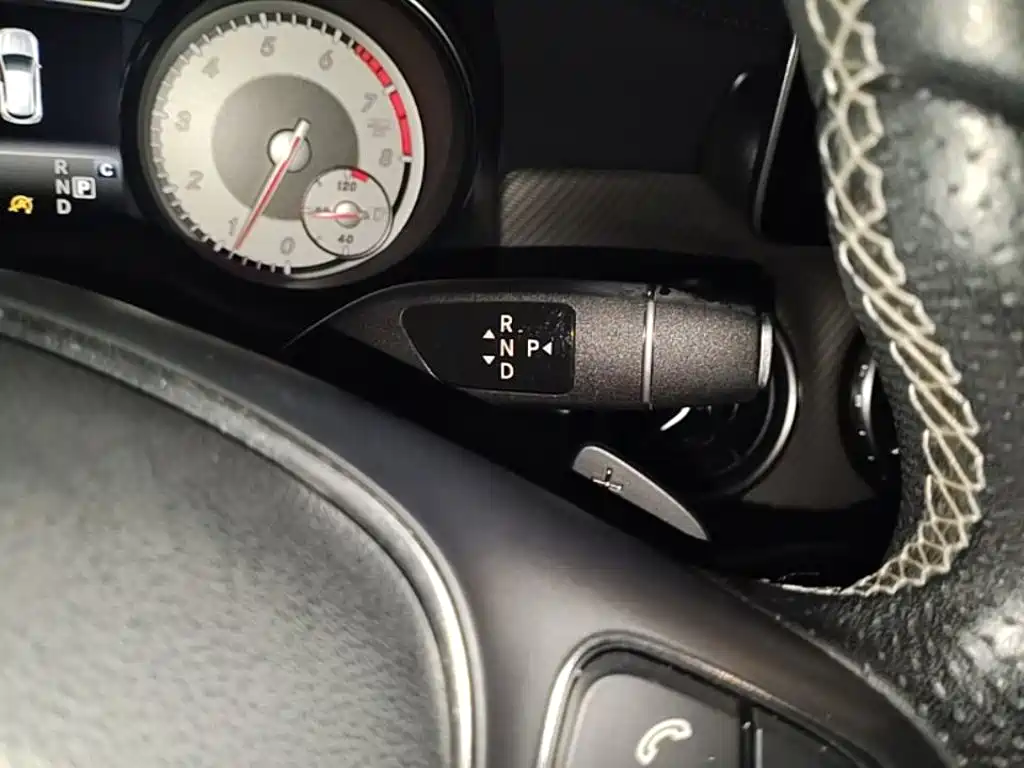 Mercedes-Benz GLA 2017 — фото 14