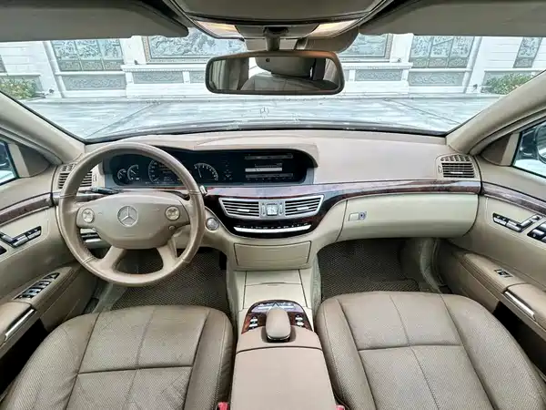 Mercedes-Benz S-Class 2008