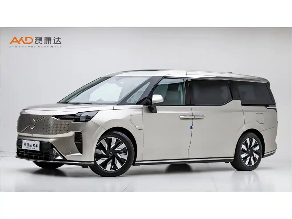 Volvo EM90 2024