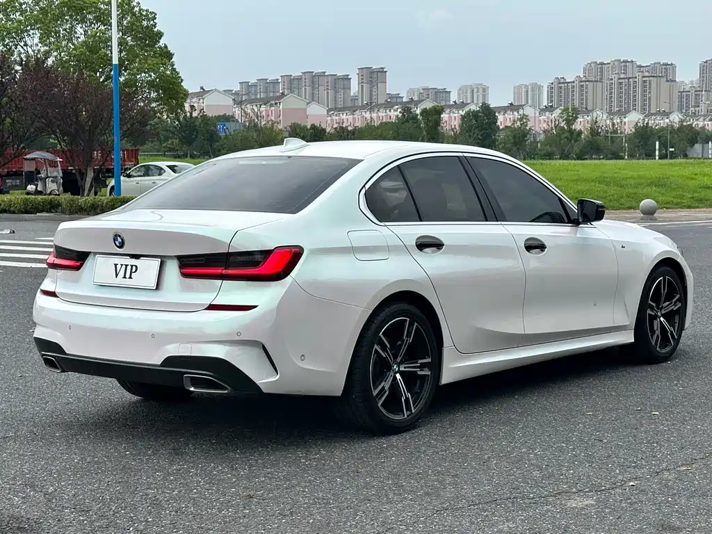 BMW 3 Series 2021