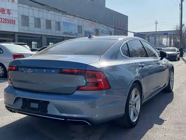 Volvo S90 2018