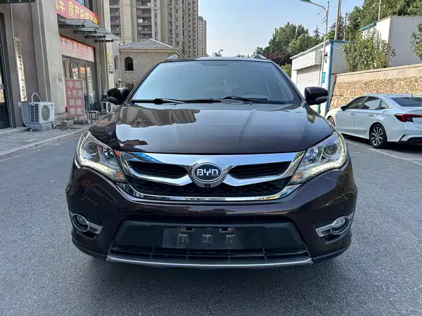 BYD S7 2015