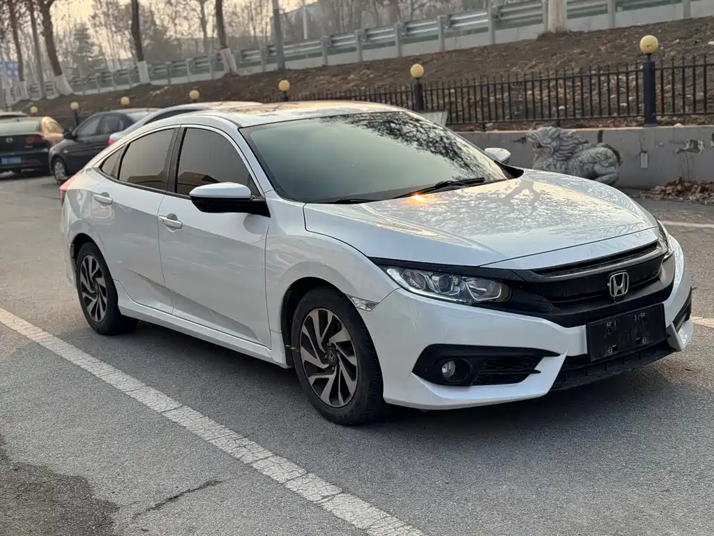 Honda Civic 2019 — фото 3
